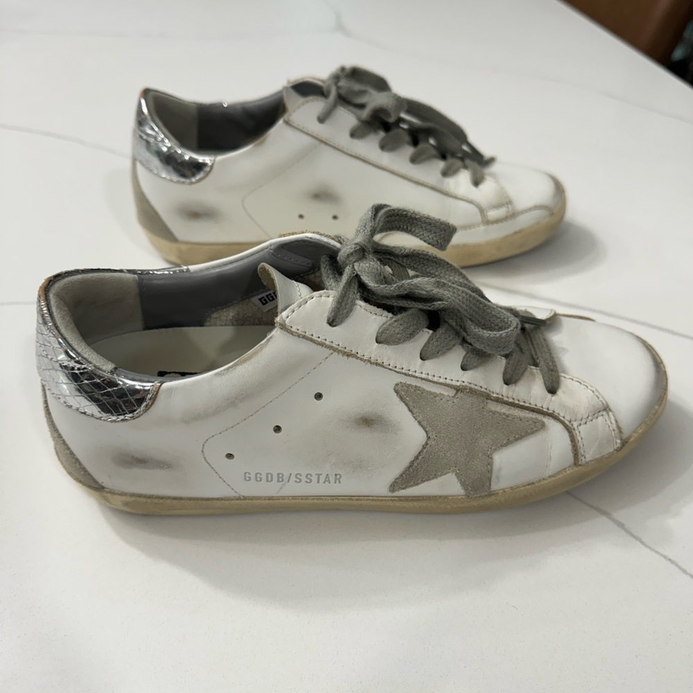 Golden goose sneaker
